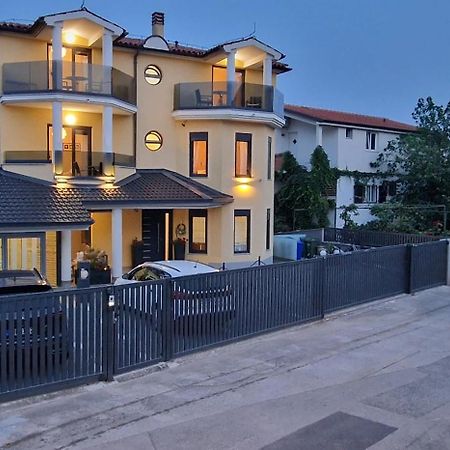 Villa Ambiente Pjescana Uvala Exterior photo
