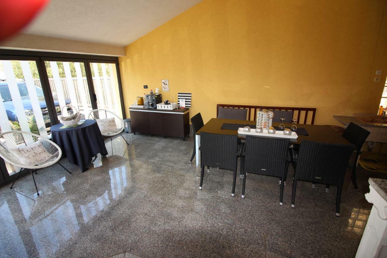 Villa Ambiente Pjescana Uvala Exterior photo