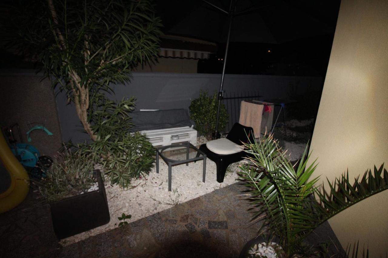 Villa Ambiente Pjescana Uvala Exterior photo